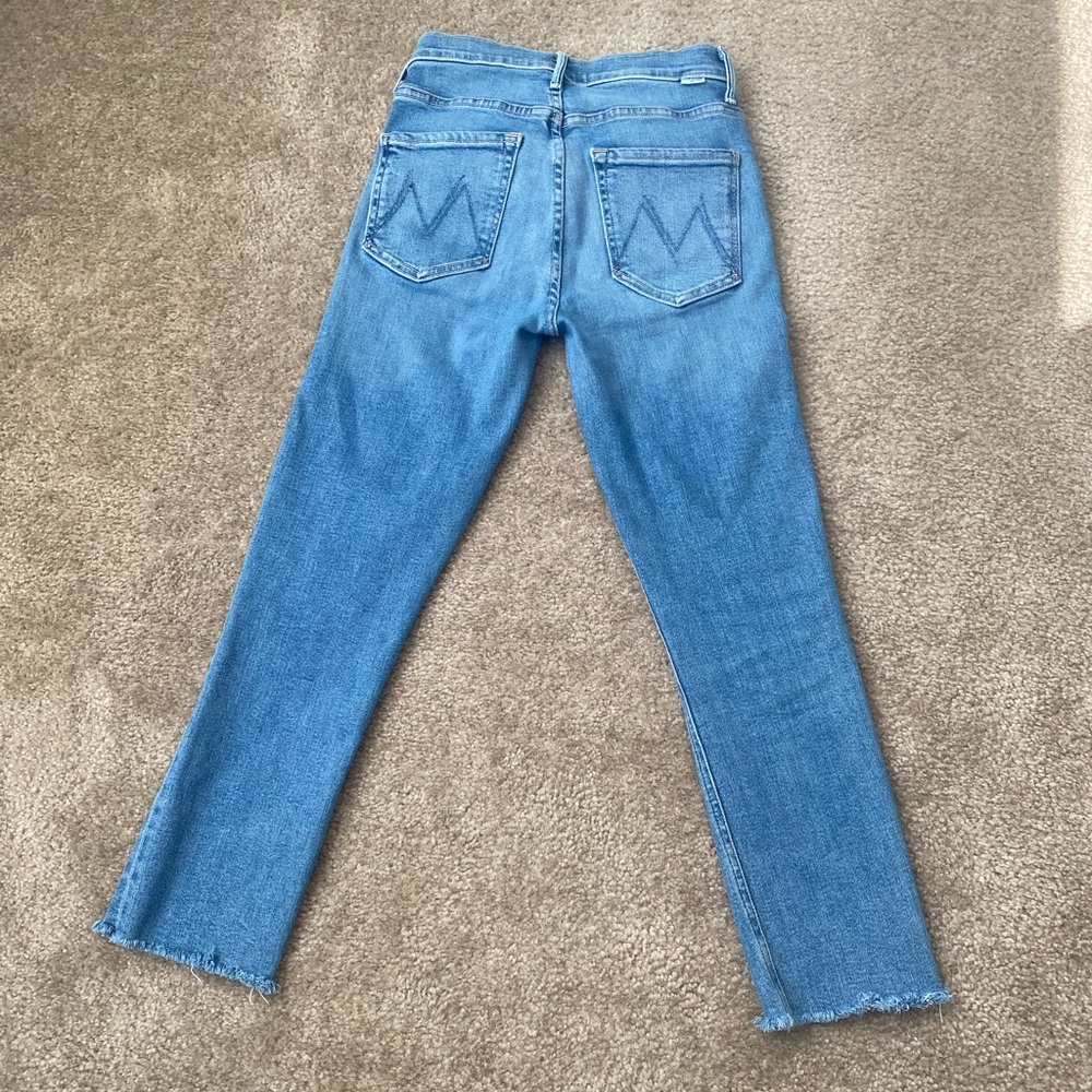 Mother premium jeans “midrise denim ankle fray” in “riding the cliff side” Sz 26 - Picture 2 of 12